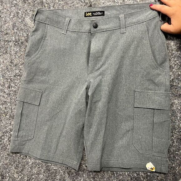 Lee Shorts Men's Cargo 34 Grey Soft Casual Pockets Button Belt Loops Summer - Picture 1 of 8